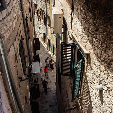 Guest House Sljuka Kotor Exterior photo