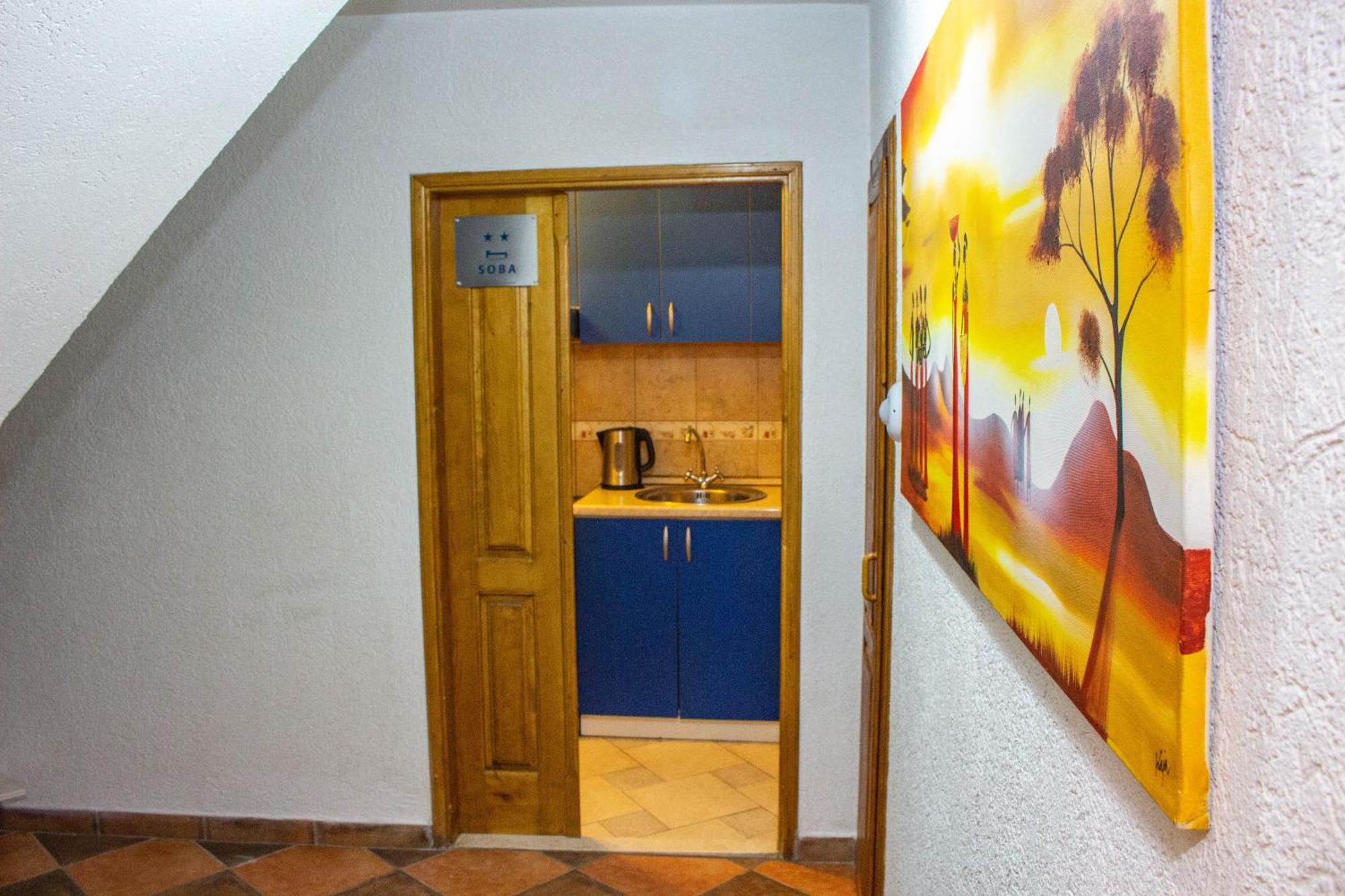 Guest House Sljuka Kotor Exterior photo