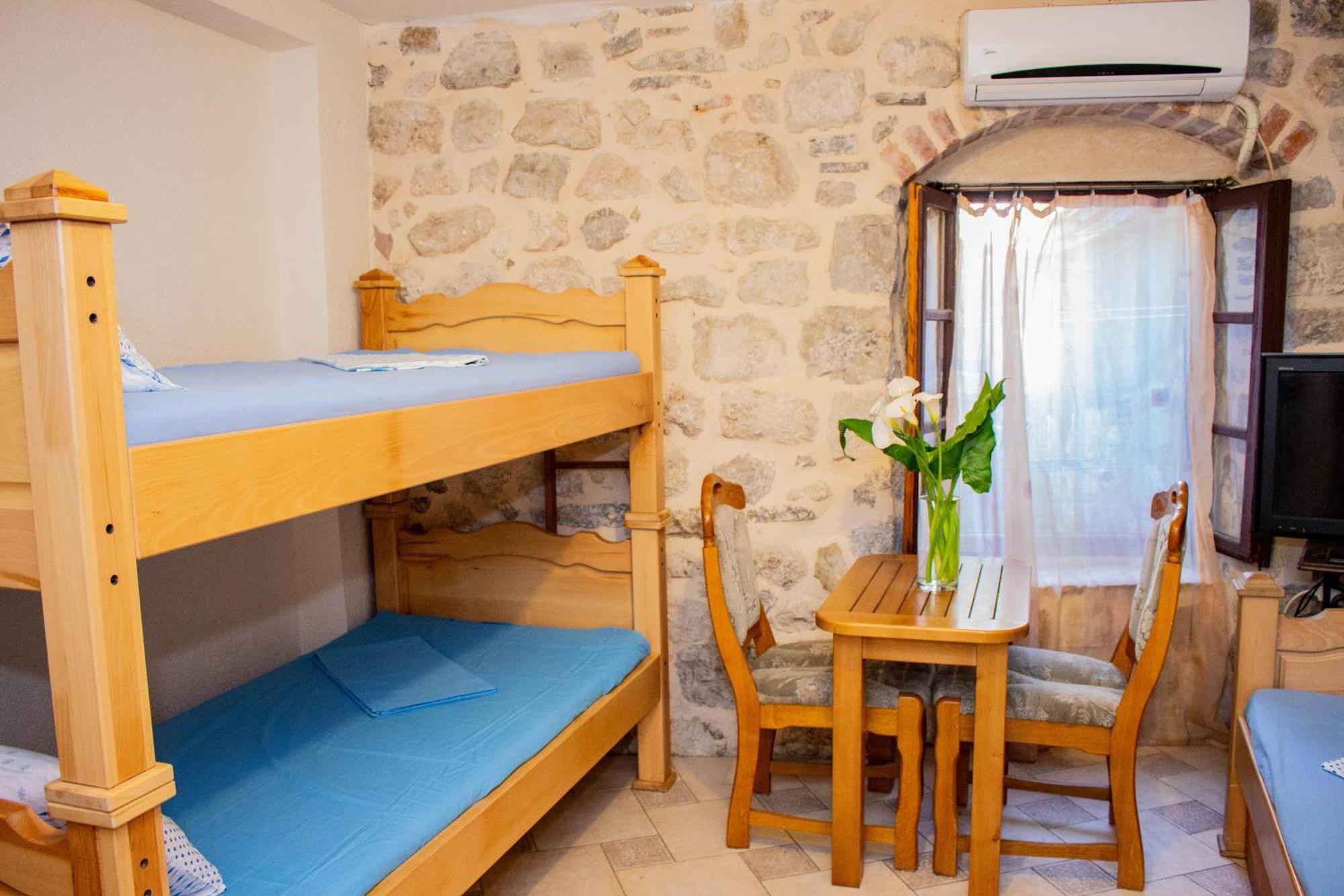 Guest House Sljuka Kotor Exterior photo